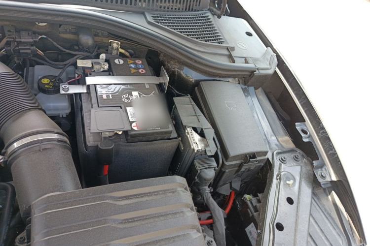 Used Volkswagen Sagitar 2025 300TSI DSG Excellence Edition Engine Bay Left