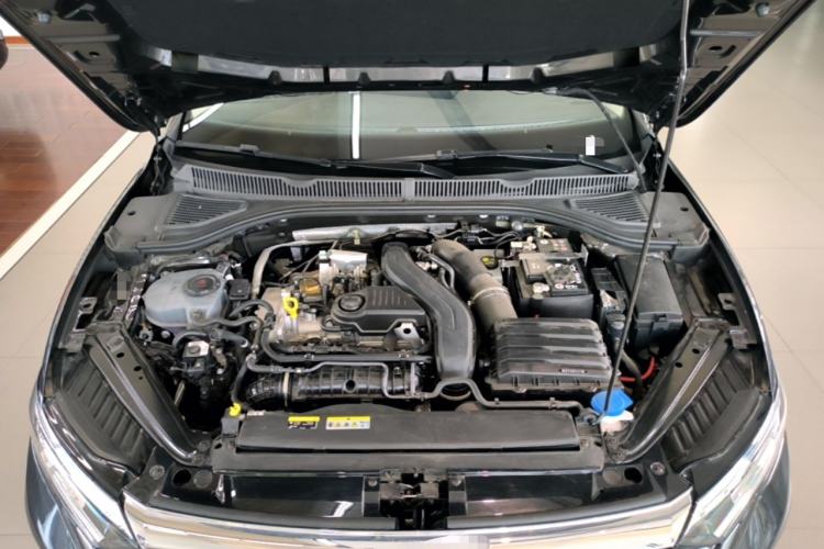 Used Volkswagen Sagitar 2025 300TSI DSG Excellence Edition Engine Bay