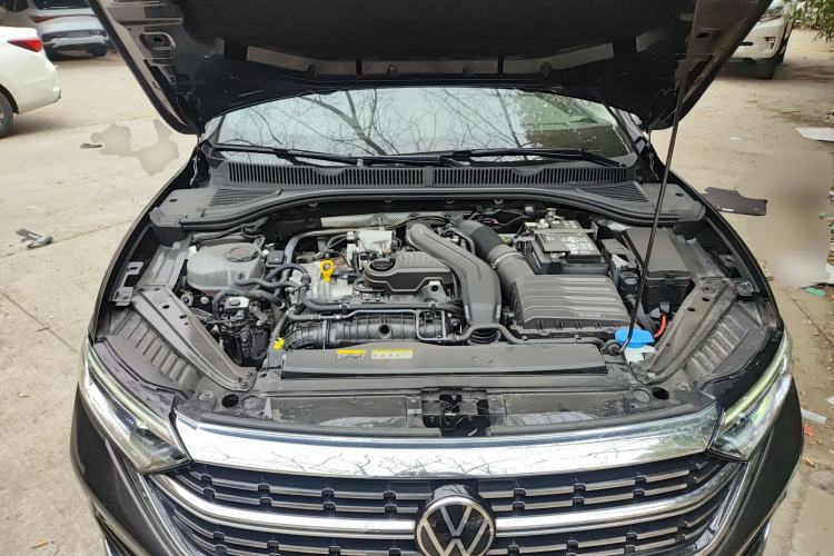 Used Volkswagen Sagitar 2025 300TSI DSG Excellence Edition Engine Bay