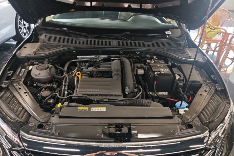 Used Volkswagen Sagitar 2025 Facelift 200TSI DSG Flyover Edition Engine Bay