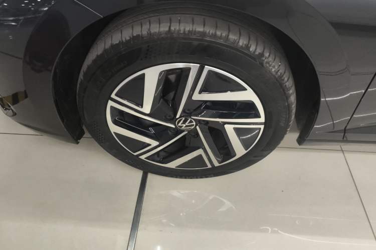Used Volkswagen Sagitar 2025 300TSI DSG Excellence Edition Exterior 4