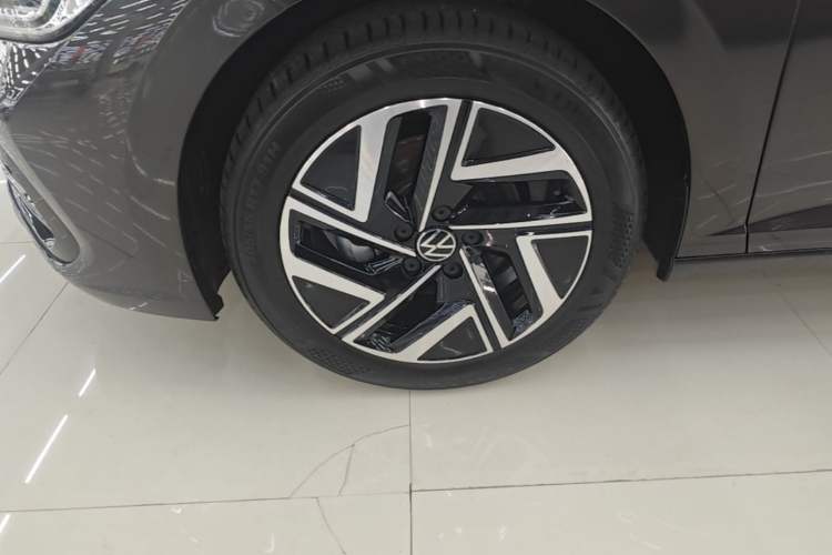 Used Volkswagen Sagitar 2025 300TSI DSG Excellence Edition Exterior 4