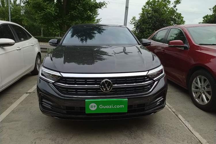 Used Volkswagen Sagitar 2025 Revised Version 2 300TSI DSG Excellence Edition Front