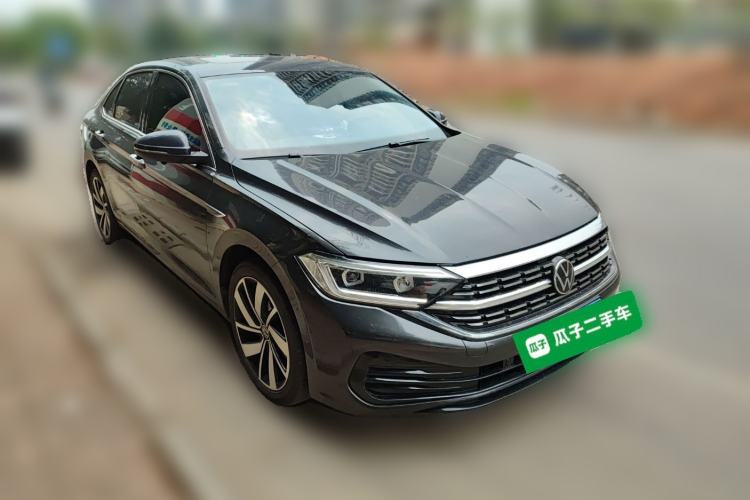 Used Volkswagen Sagitar 2025 300TSI DSG Excellence Edition Front Right 45 Deg