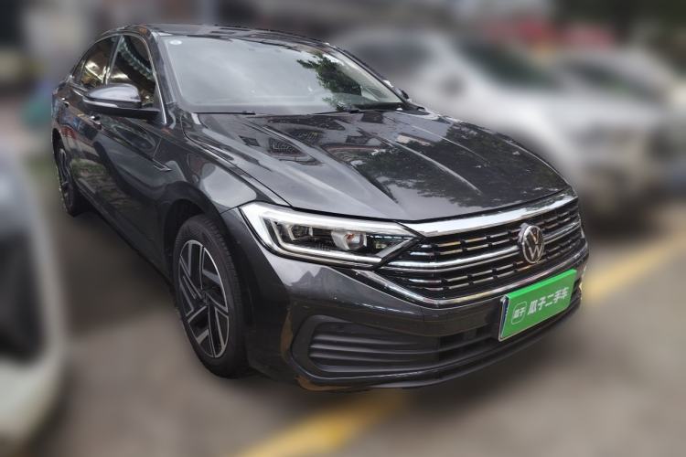 Used Volkswagen Sagitar 2025 Revised Version Three 300TSI DSG Excellence Edition Front Right 45 Deg