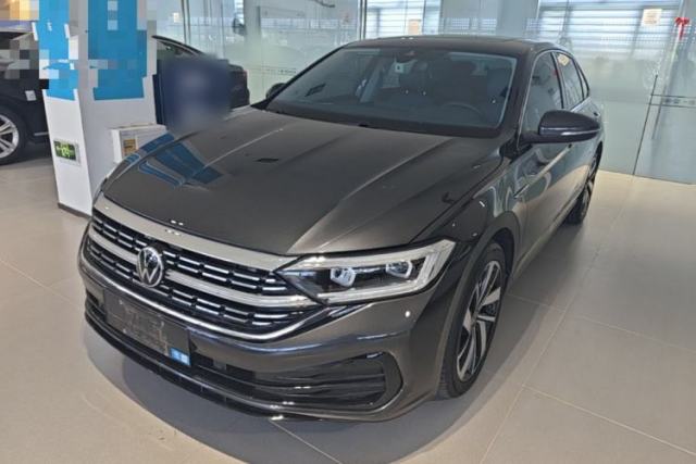 Używany Volkswagen Sagitar 2025 300TSI DSG Excellence Edition