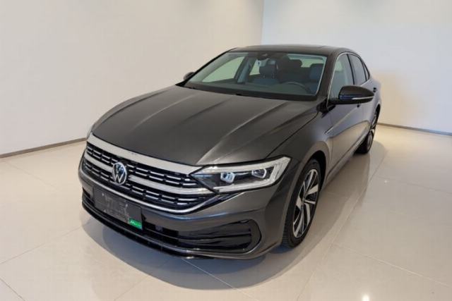 Ojetý Volkswagen Sagitar 2025 300TSI DSG Excellence Edition
