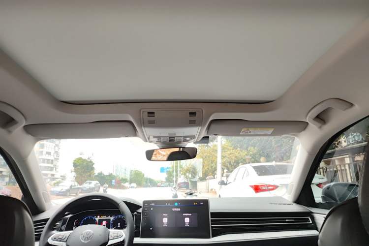 Used Volkswagen Sagitar 2025 300TSI DSG Excellence Edition Headliner