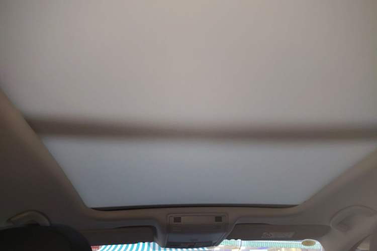 Used Volkswagen Sagitar 2025 Revised Version Three 300TSI DSG Excellence Edition Headliner