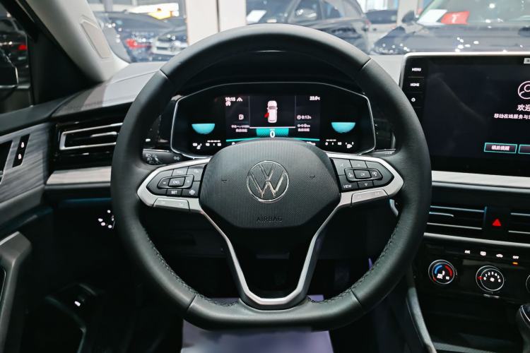 Used Volkswagen Sagitar 2025 Revised 300TSI DSG Excellence Edition Interior 3