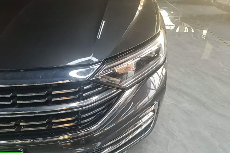 Used Volkswagen Sagitar 2025 300TSI DSG Excellence Edition Left Front Headlight