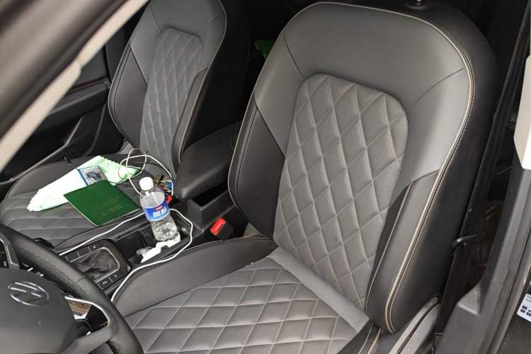 Used Volkswagen Sagitar 2025 300TSI DSG Excellence Edition Left Front Seat