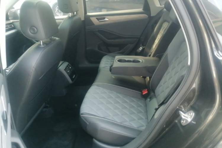 Used Volkswagen Sagitar 2025 300TSI DSG Excellence Edition Left Rear Seat