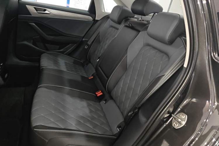 Used Volkswagen Sagitar 2025 Revised Version 2 300TSI DSG Excellence Edition Left Rear Seat
