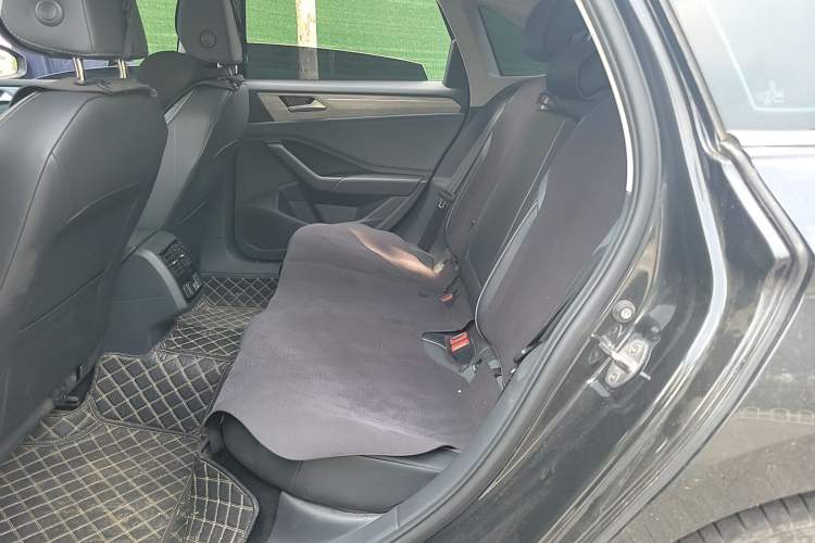 Used Volkswagen Sagitar 2025 300TSI DSG Excellence Edition Left Rear Seat