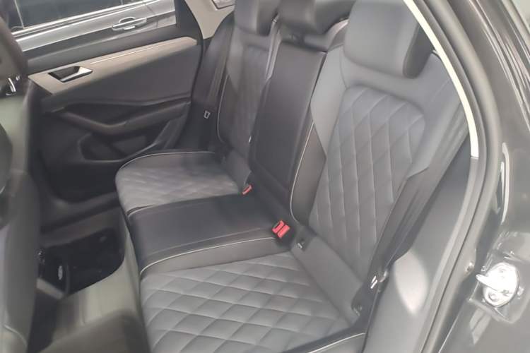 Used Volkswagen Sagitar 2025 300TSI DSG Excellence Edition Left Rear Seat