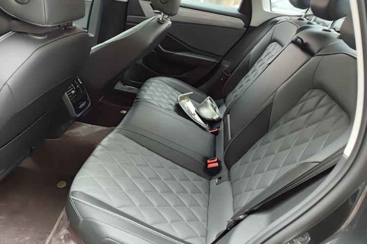 Used Volkswagen Sagitar 2025 300TSI DSG Excellence Edition Left Rear Seat