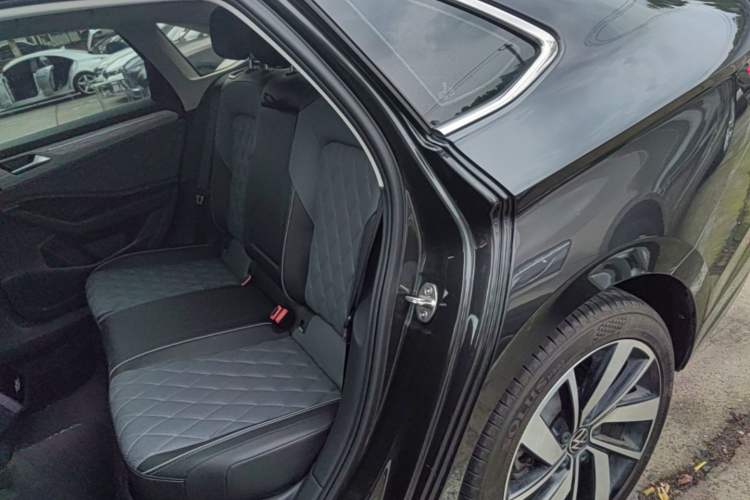 Used Volkswagen Sagitar 2025 Revised Version 2 300TSI DSG Excellence Edition Left Rear Seat