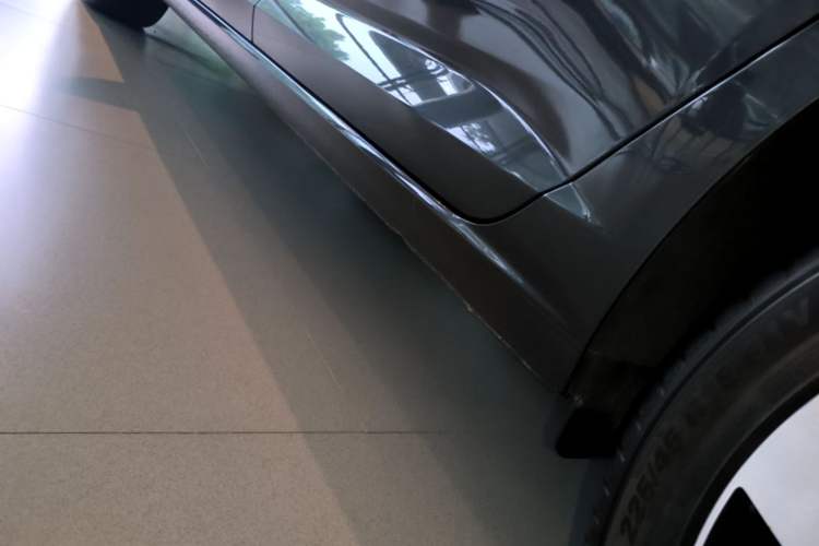 Used Volkswagen Sagitar 2025 300TSI DSG Excellence Edition Left Side Sill