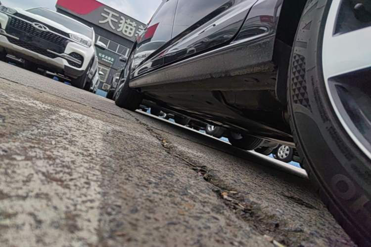 Used Volkswagen Sagitar 2025 Revised Version 2 300TSI DSG Excellence Edition Left Side Sill