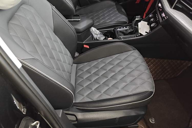 Used Volkswagen Sagitar 2025 Revised Version 2 300TSI DSG Excellence Edition Right Front Seat