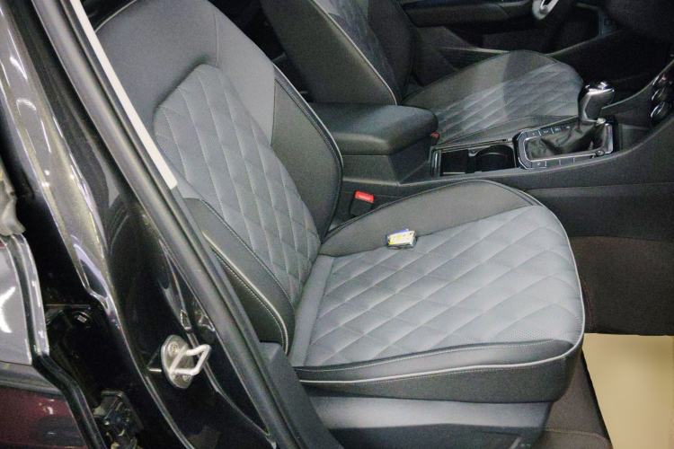 Used Volkswagen Sagitar 2025 Revised Version Three 300TSI DSG Excellence Edition Right Front Seat