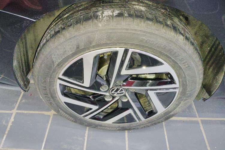 Used Volkswagen Sagitar 2025 Revised Version Three 300TSI DSG Excellence Edition Right Rear Wheel Hub
