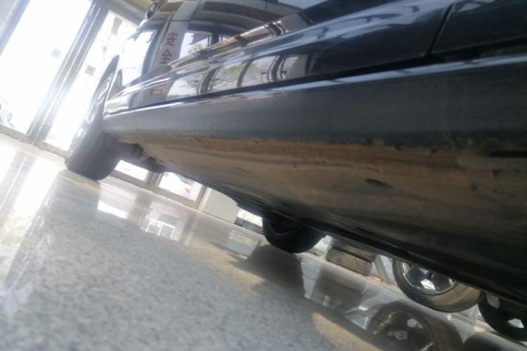 Used Volkswagen Sagitar 2025 300TSI DSG Excellence Edition Right Side Sill