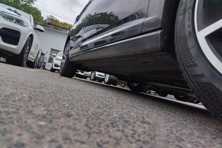 Used Volkswagen Sagitar 2025 Revised Version 2 300TSI DSG Excellence Edition Right Side Sill