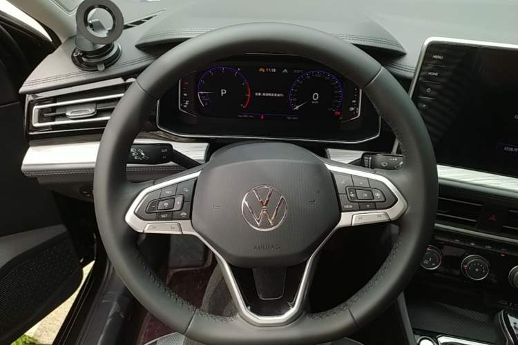 Used Volkswagen Sagitar 2025 Revised Version 2 300TSI DSG Excellence Edition Steering Wheel