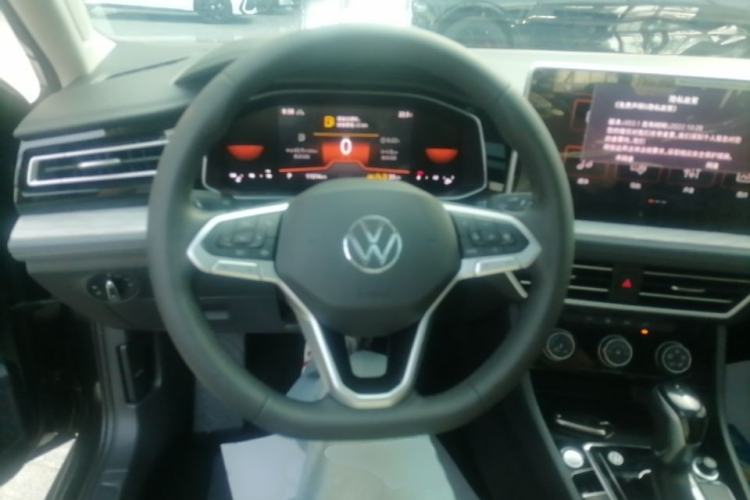 Used Volkswagen Sagitar 2025 300TSI DSG Excellence Edition Steering Wheel