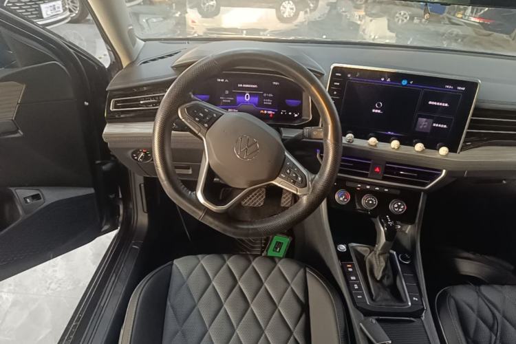 Used Volkswagen Sagitar 2025 300TSI DSG Excellence Edition Steering Wheel