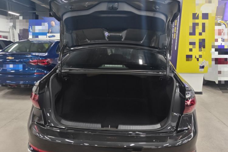 Used Volkswagen Sagitar 2025 300TSI DSG Excellence Edition Trunk