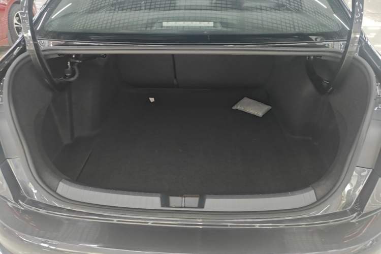 Used Volkswagen Sagitar 2025 300TSI DSG Excellence Edition Trunk