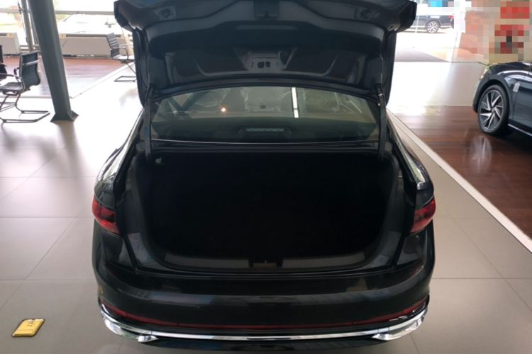 Used Volkswagen Sagitar 2025 300TSI DSG Excellence Edition Trunk