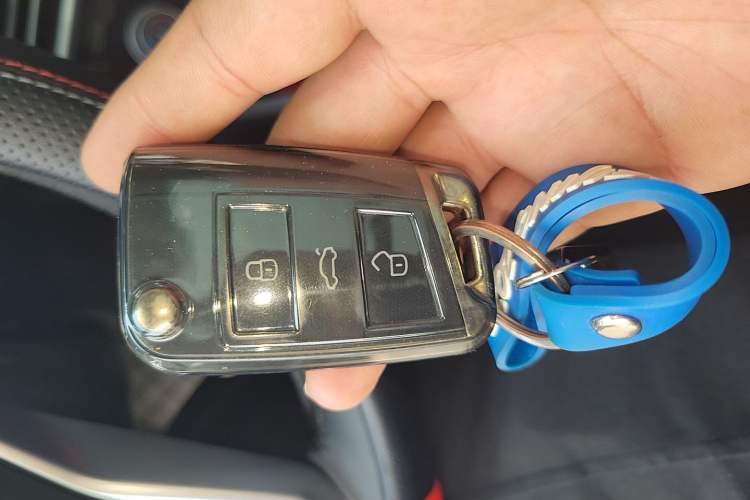 Used Volkswagen Sagitar 2025 300TSI DSG Excellence Edition Vehicle Key