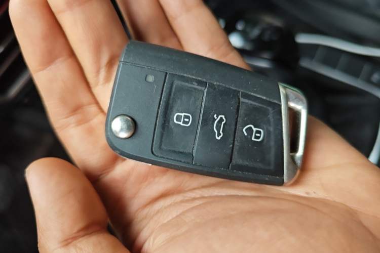 Used Volkswagen Sagitar 2025 300TSI DSG Excellence Edition Vehicle Key