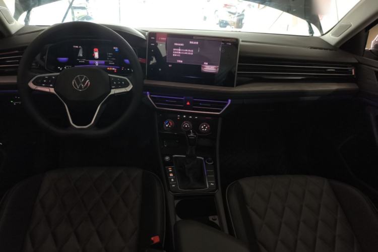 Used Volkswagen Sagitar 2025 Revised Version Three 300TSI DSG Excellence Edition Center Console