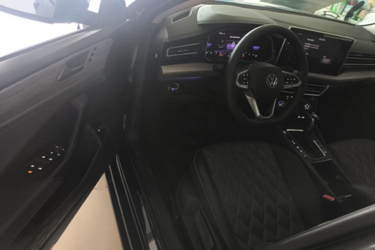Used Volkswagen Sagitar 2025 Revised Version Three 300TSI DSG Excellence Edition Driver Seat