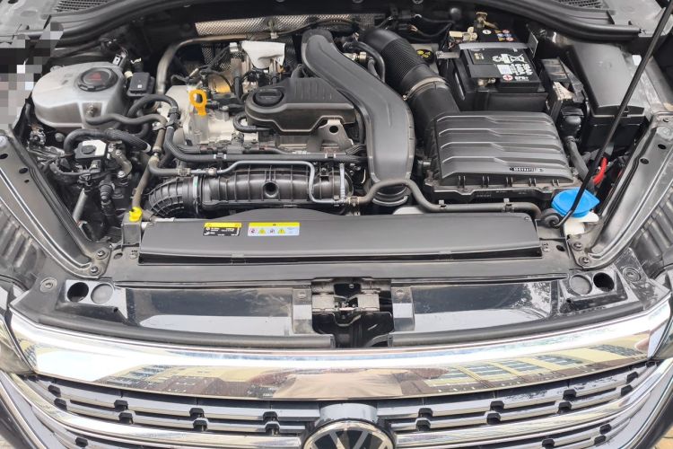 Used Volkswagen Sagitar 2025 300TSI DSG Excellence Edition Engine Bay
