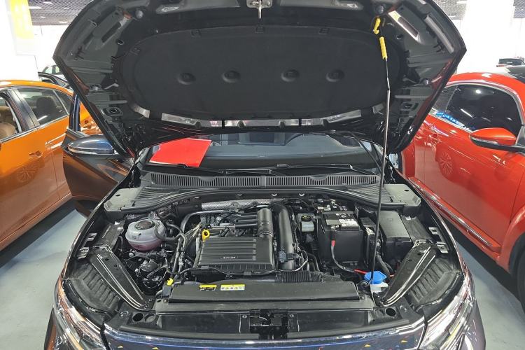 Used Volkswagen Sagitar 2025 200TSI DSG Flyover Edition Engine Bay