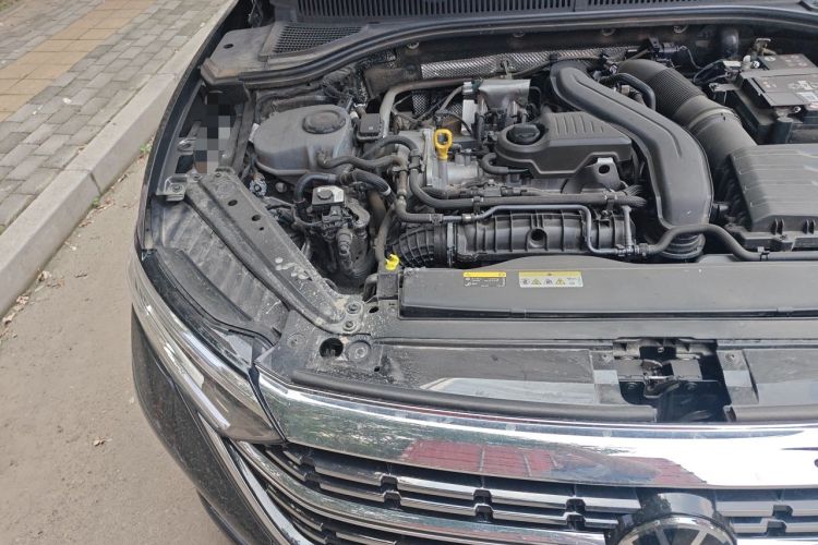 Used Volkswagen Sagitar 2025 300TSI DSG Excellence Edition Engine Bay Right