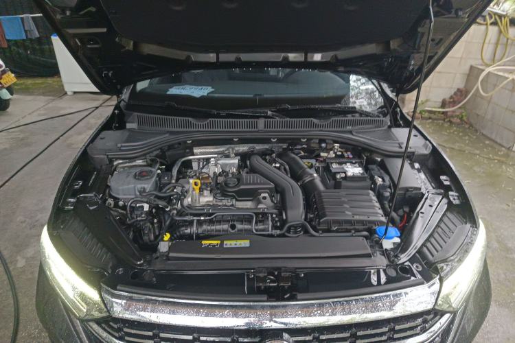 Used Volkswagen Sagitar 2025 300TSI DSG Excellence Edition Engine Bay