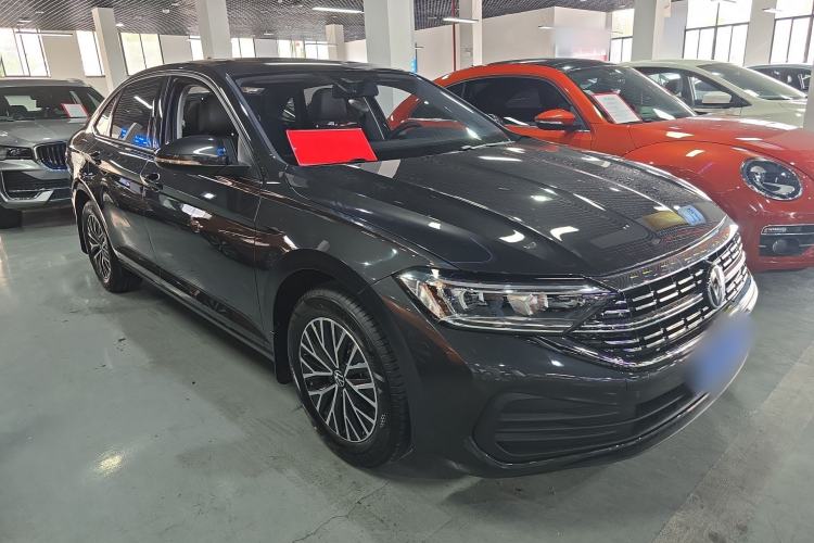 Used Volkswagen Sagitar 2025 200TSI DSG Flyover Edition Front Right 45 Deg