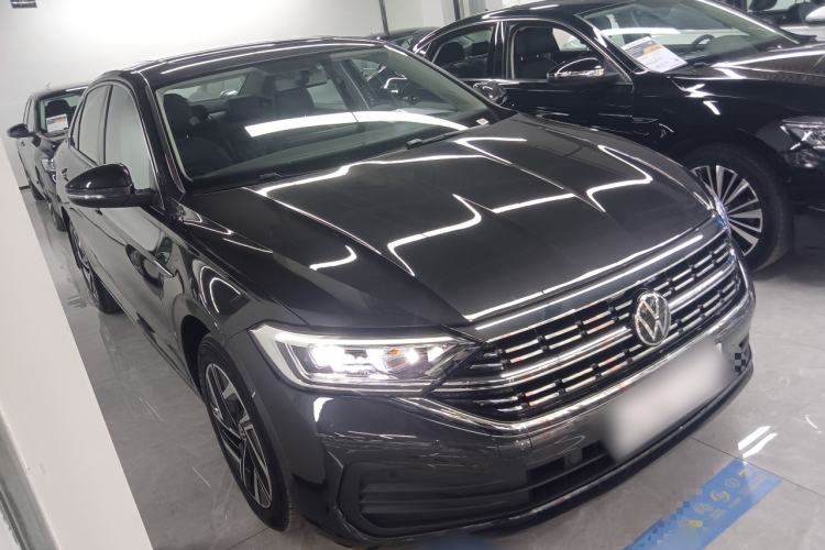 Used Volkswagen Sagitar 2025 Revised Version Three 300TSI DSG Excellence Edition Front Right 45 Deg