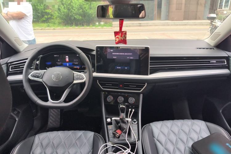Used Volkswagen Sagitar 2025 300TSI DSG Excellence Edition Interior 2