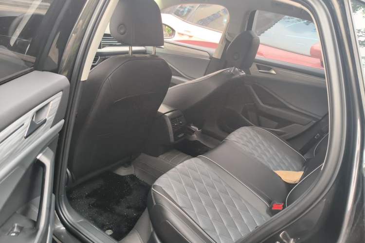 Used Volkswagen Sagitar 2025 300TSI DSG Excellence Edition Interior 4
