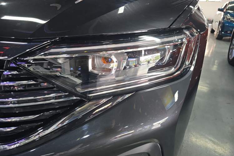 Used Volkswagen Sagitar 2025 200TSI DSG Flyover Edition Left Front Headlight