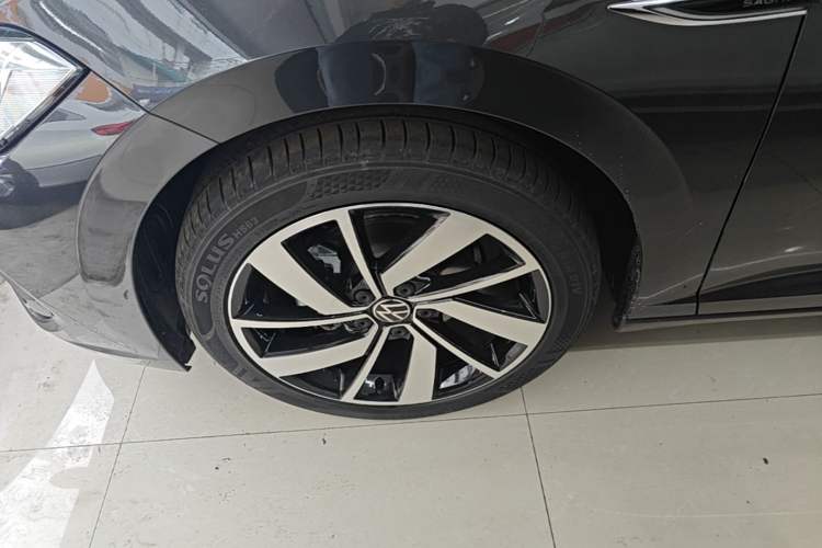 Used Volkswagen Sagitar 2025 Revised Version 2 300TSI DSG Excellence Edition Left Front Wheel Hub