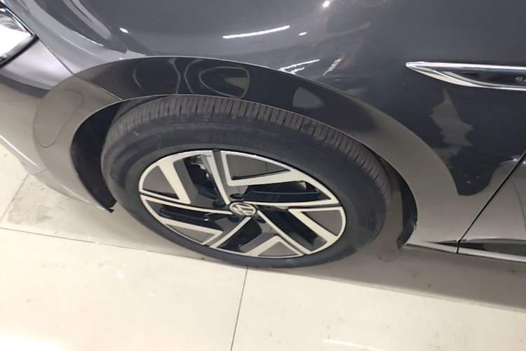 Used Volkswagen Sagitar 2025 300TSI DSG Excellence Edition Left Front Wheel Hub